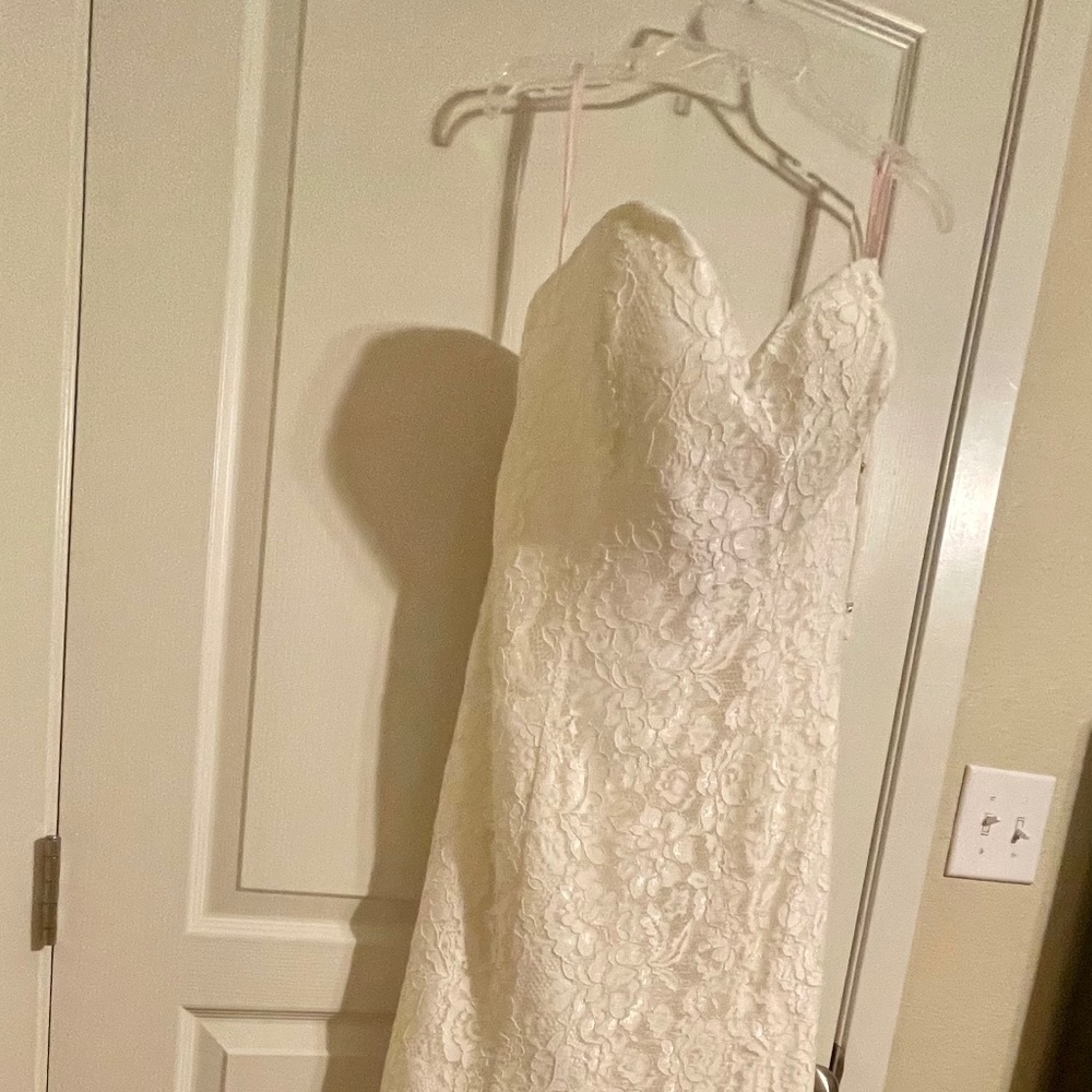 Cream Da Vinci Wedding Dress